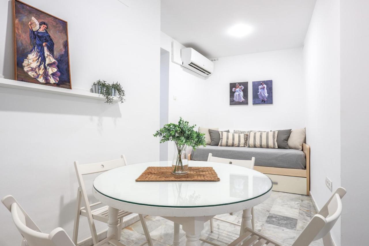 Apartment Ruiz Gijon Elegante Y Moderno En La Mas Autentica Seville